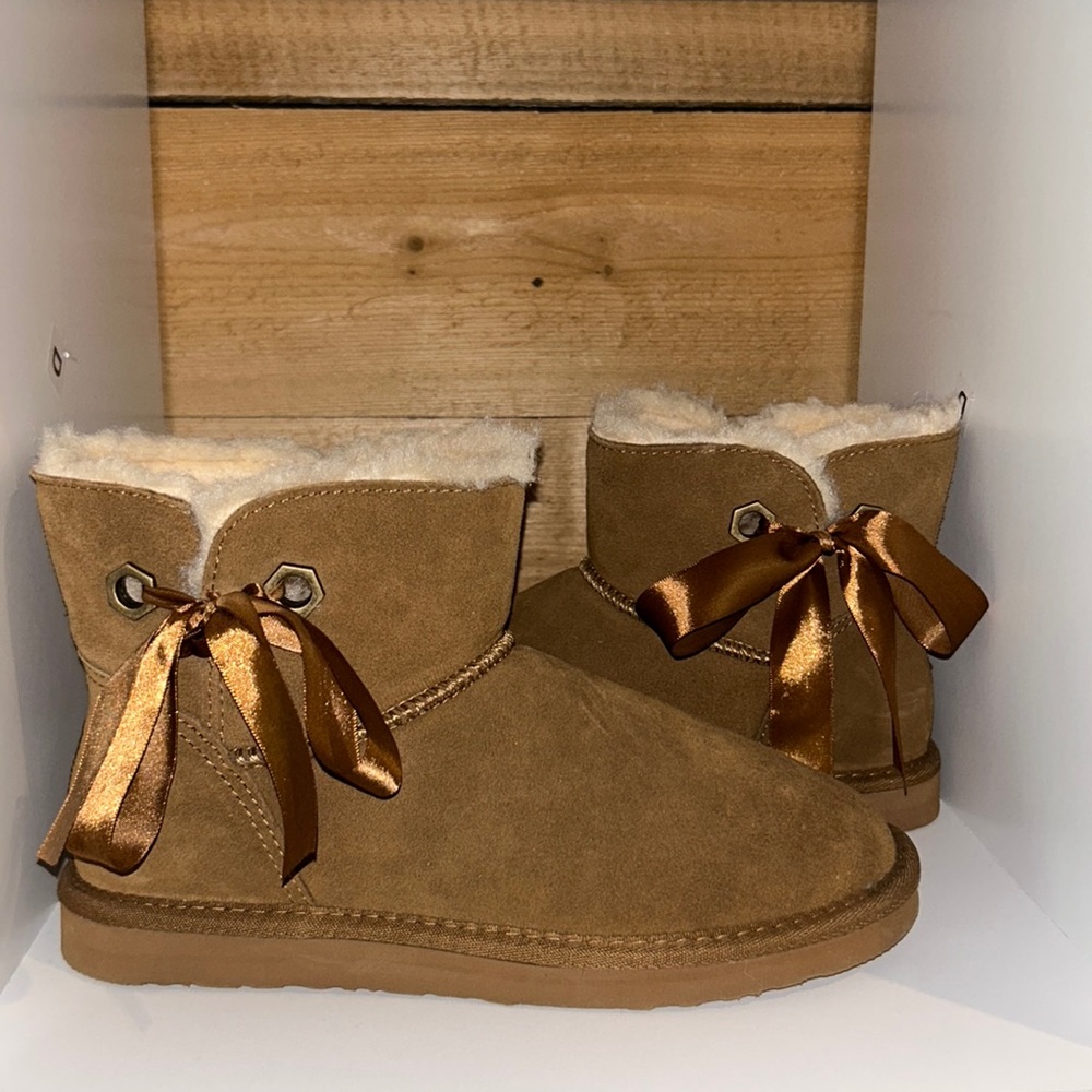 Pawz by Bearpaw Women's Amelia II Suede Ankle Boot